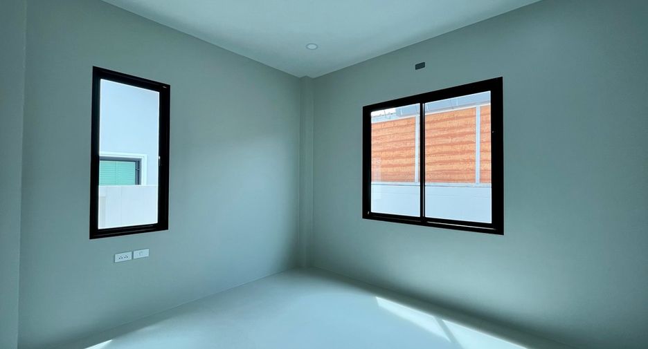 For sale 3 bedrooms house in Mueang Krabi, Krabi