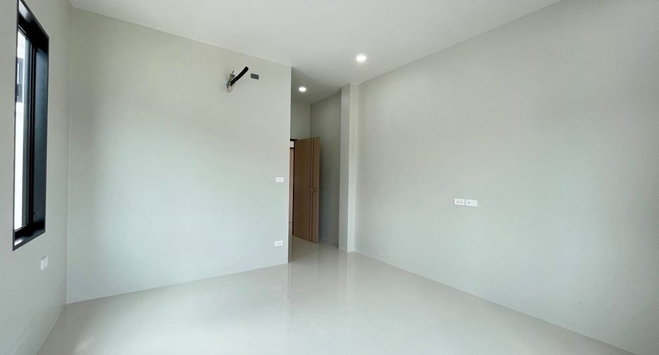 For sale 3 bedrooms house in Mueang Krabi, Krabi