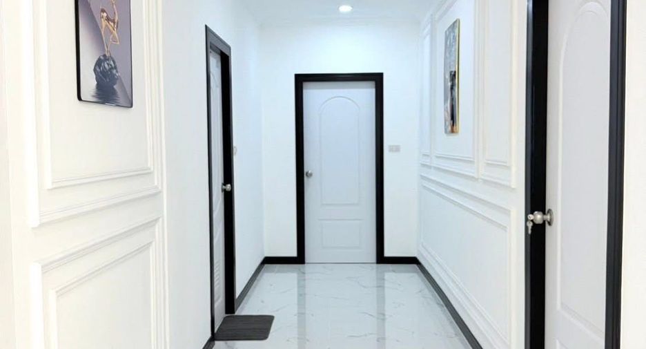 Villa en venta de 3 habitaciones en Bang Lamung, Chonburi