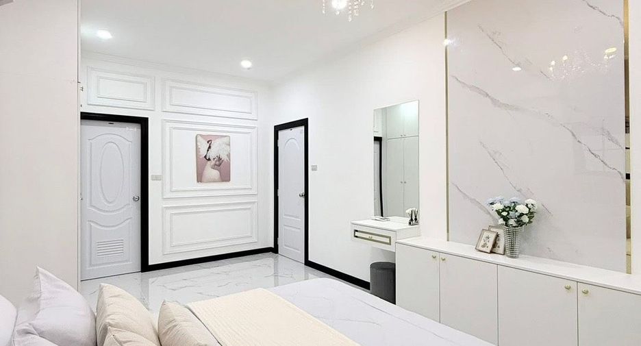 Villa en venta de 3 habitaciones en Bang Lamung, Chonburi