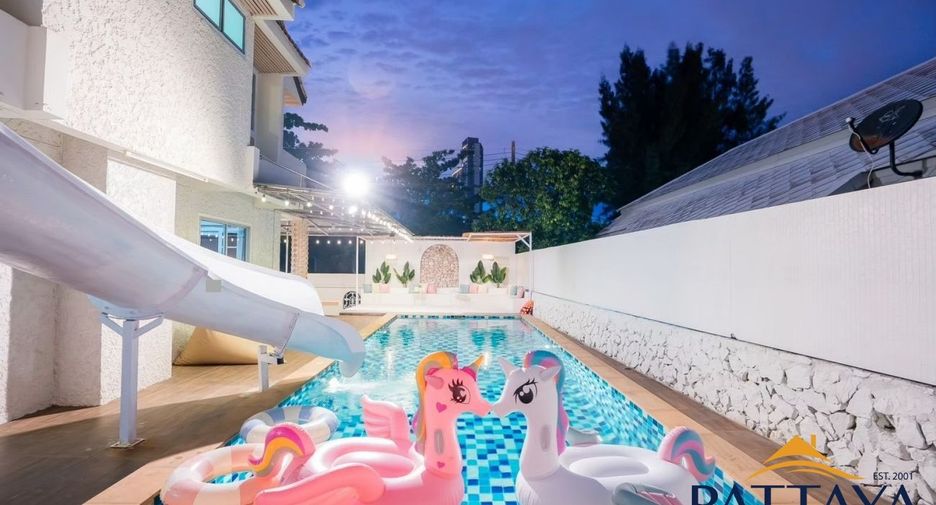Haus zur Miete mit 5 Zimmer in Bang Lamung, Chonburi