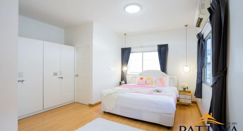 Haus zur Miete mit 5 Zimmer in Bang Lamung, Chonburi