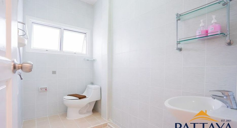Haus zur Miete mit 5 Zimmer in Bang Lamung, Chonburi