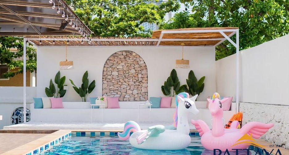 Haus zur Miete mit 5 Zimmer in Bang Lamung, Chonburi