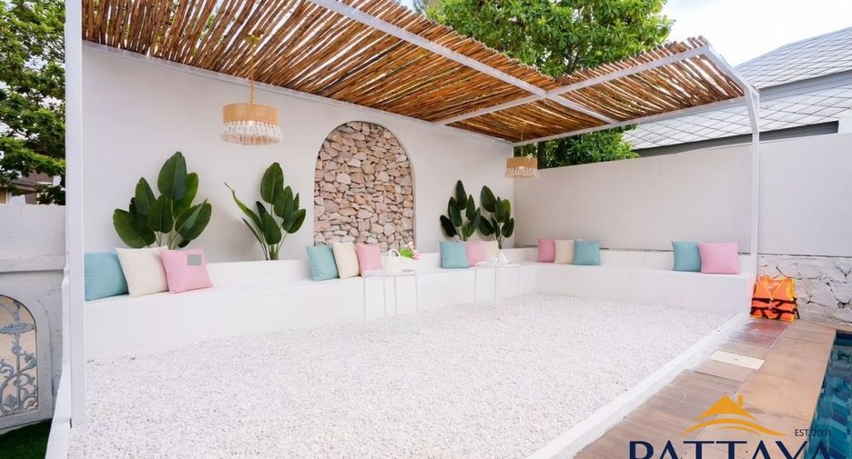 Haus zur Miete mit 5 Zimmer in Bang Lamung, Chonburi