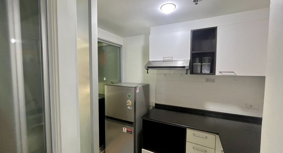 For sale 1 bed condo in Bang Phlat, Bangkok
