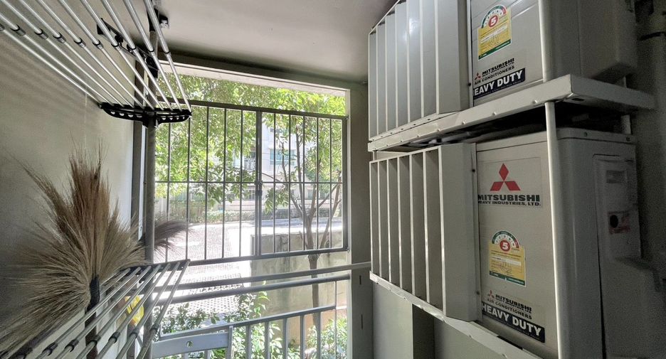 For sale 1 bed condo in Bang Phlat, Bangkok