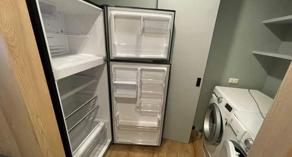 Аренда и продажа 2 спальни кондо в Банг Рак, Бангкок