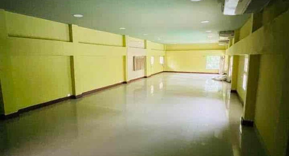 For rent 50 ベッドルーム hotel in Bang Lamung, Chonburi