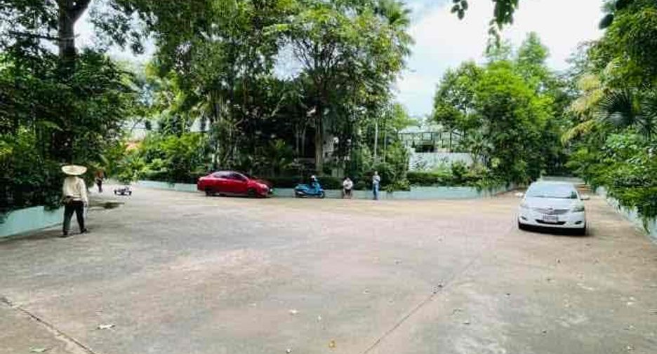 For rent 50 ベッドルーム hotel in Bang Lamung, Chonburi