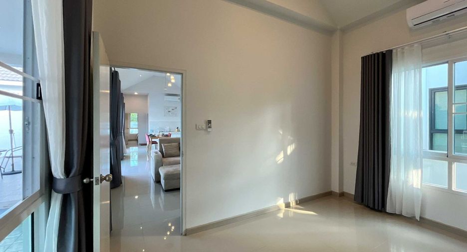 For rent 3 bedrooms villa in Hang Dong, Chiang Mai