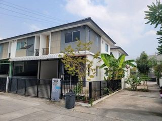 For sale 1 bed townhouse in Tha Takiap, Chachoengsao