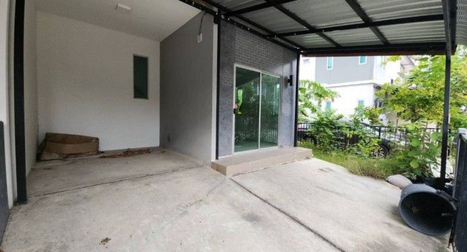 Reihenhaus zum Kauf mit 1 Zimmer in Tha Takiap, Chachoengsao
