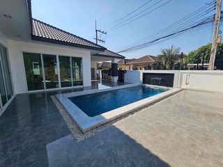 Villa en venta de 3 habitaciones en Bang Lamung, Chonburi