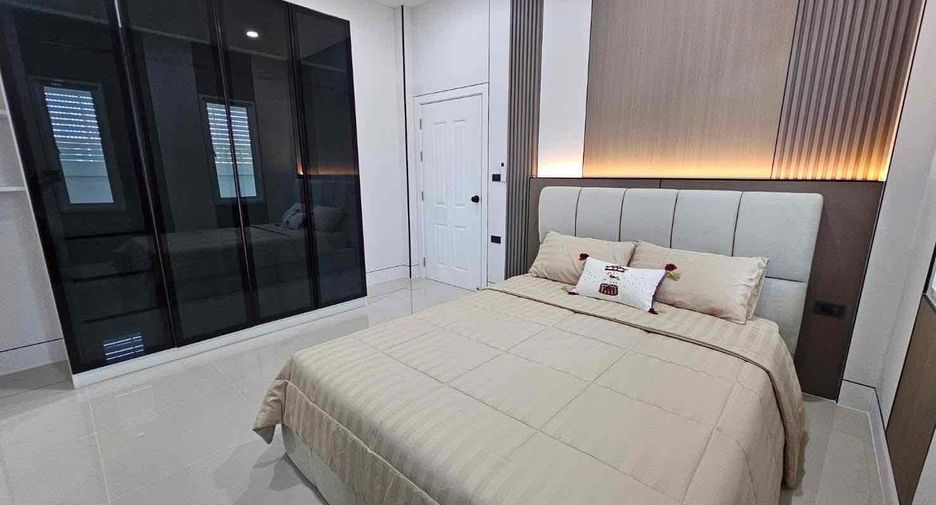 For sale 3 bedrooms villa in Bang Lamung, Chonburi