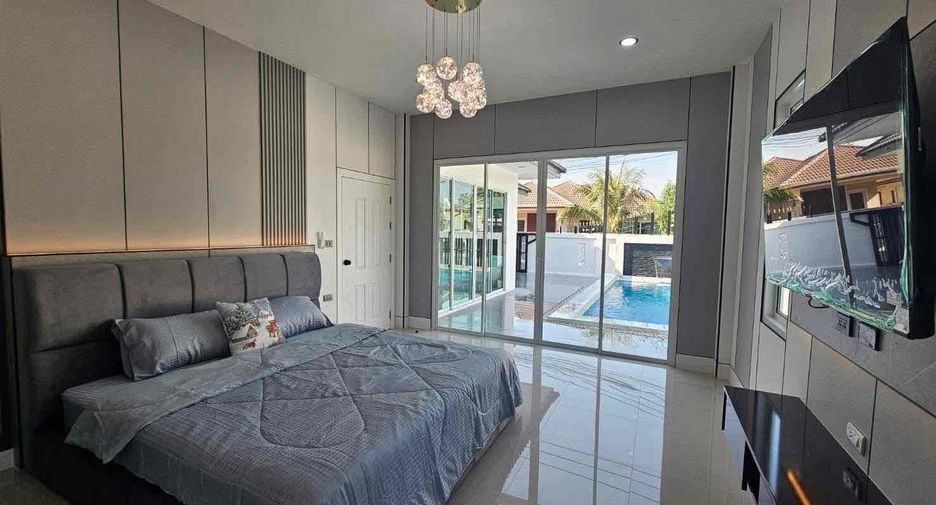 For sale 3 bedrooms villa in Bang Lamung, Chonburi