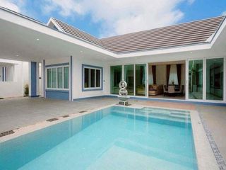 Villa zum Kauf mit 5 Zimmer in Bang Lamung, Chonburi