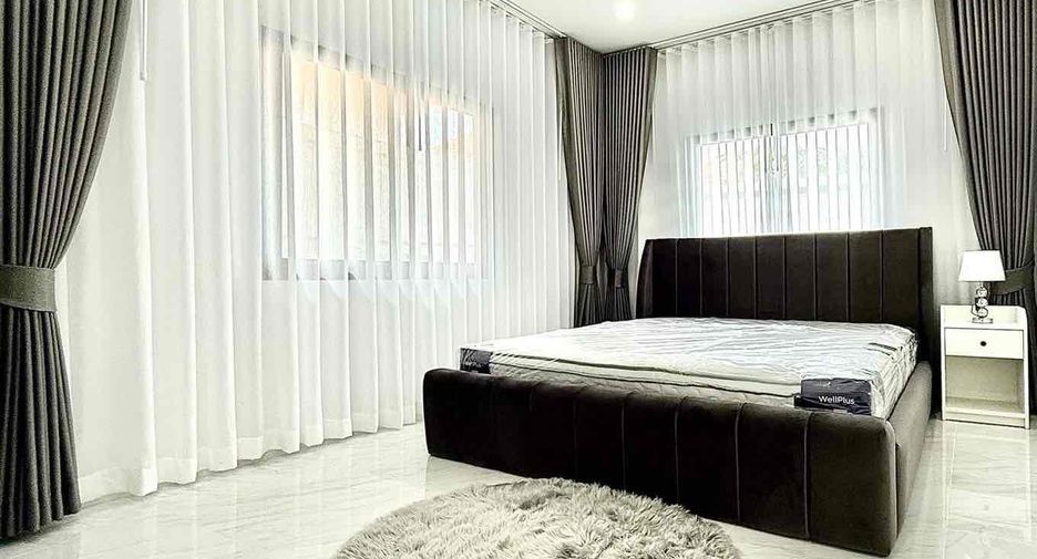 For sale 3 bedrooms villa in Bang Lamung, Chonburi