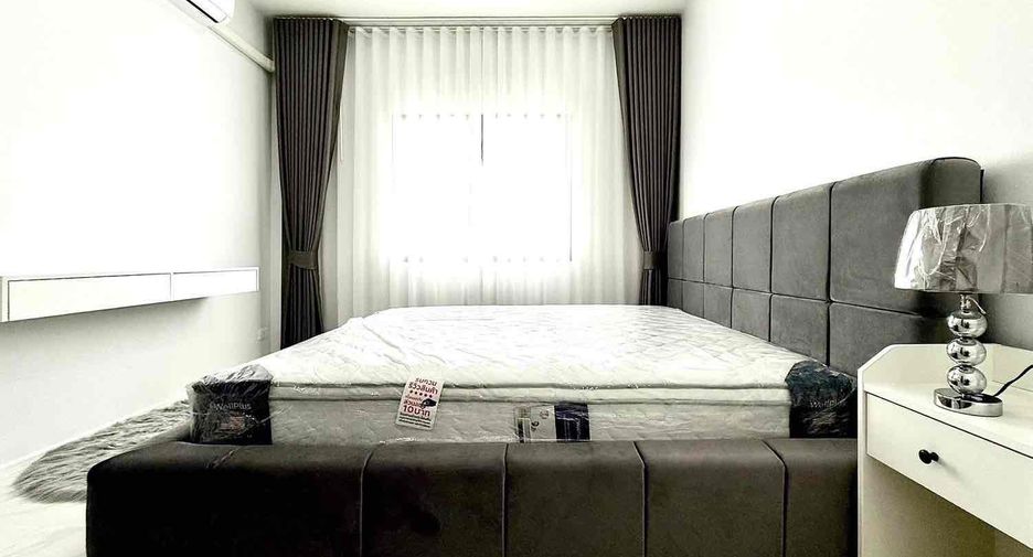 For sale 3 bedrooms villa in Bang Lamung, Chonburi