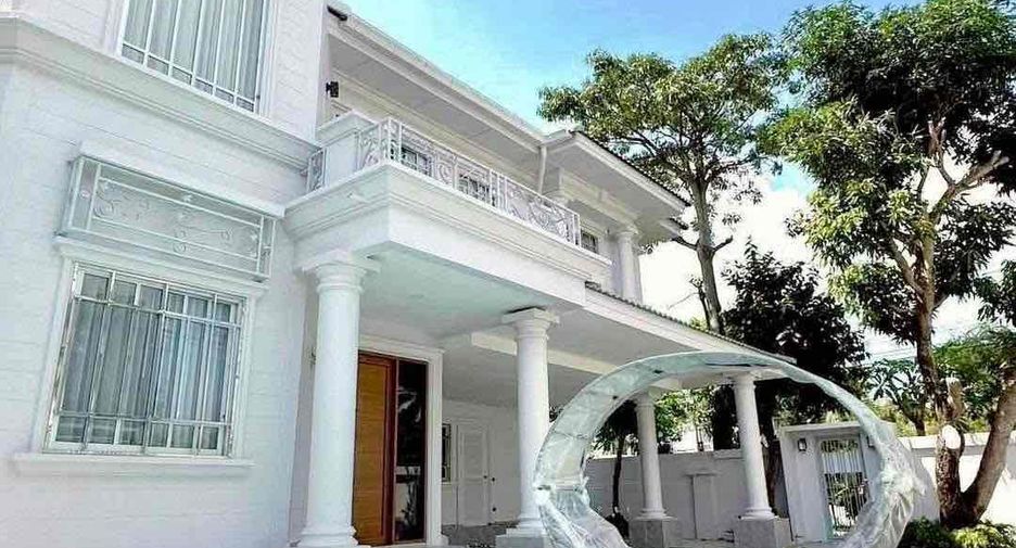For sale 4 ベッドルーム villa in Bang Lamung, Chonburi