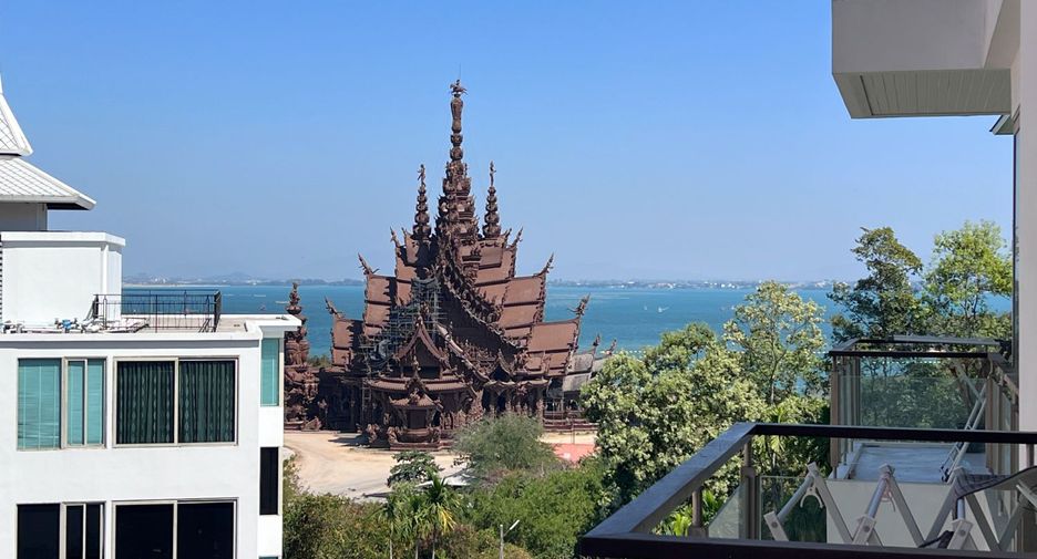 For rent 3 ベッドルーム condo in Bang Lamung, Chonburi