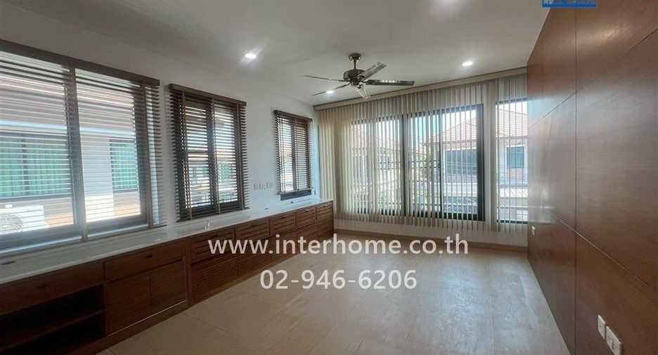 For sale 4 bedrooms house in Bang Kruai, Nonthaburi
