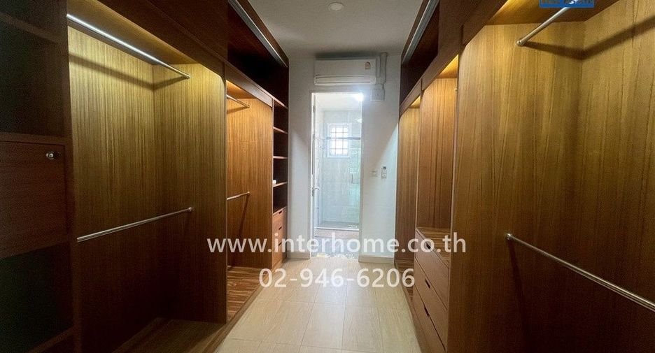 For sale 4 bedrooms house in Bang Kruai, Nonthaburi