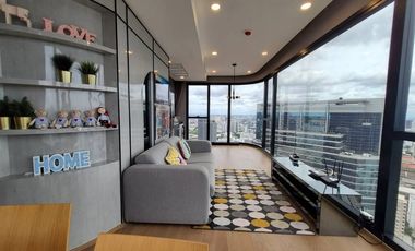 For rent 2 bedrooms condo in Bang Rak, Bangkok