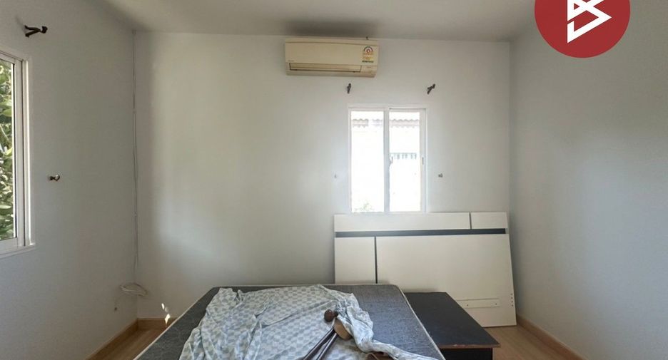 Продажа 4 спальни дом в Mueang Pathum Thani, Патумтани