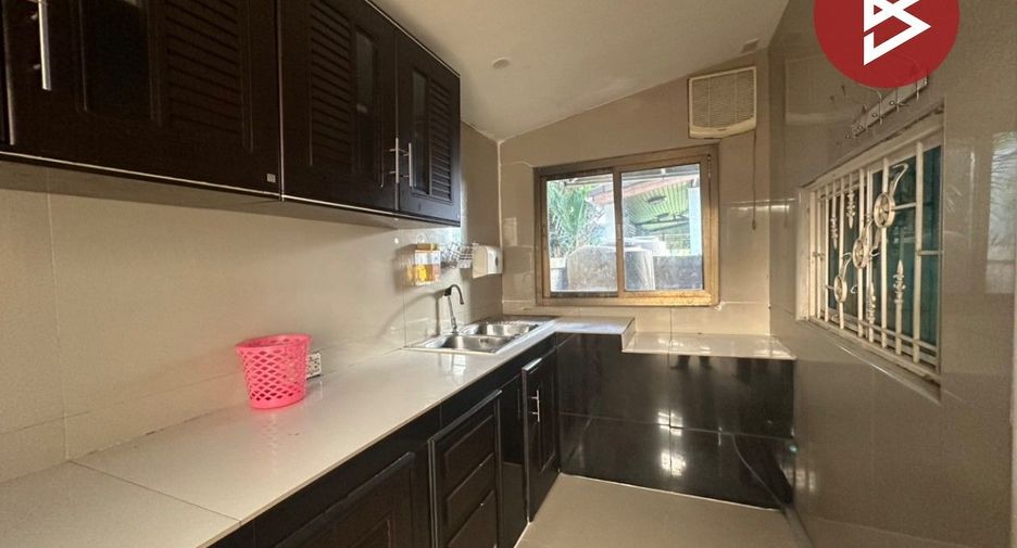 Продажа 4 спальни дом в Mueang Pathum Thani, Патумтани