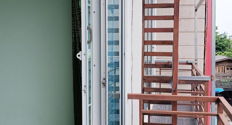 For sale 2 bedrooms townhouse in Min Buri, Bangkok