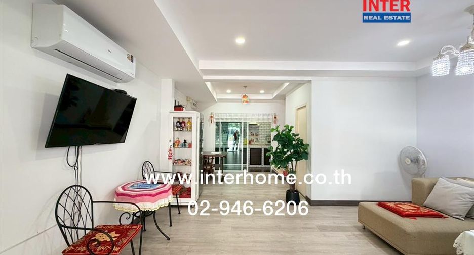 For sale 2 bedrooms townhouse in Lam Luk Ka, Pathum Thani