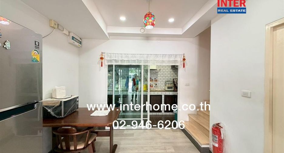For sale 2 bedrooms townhouse in Lam Luk Ka, Pathum Thani