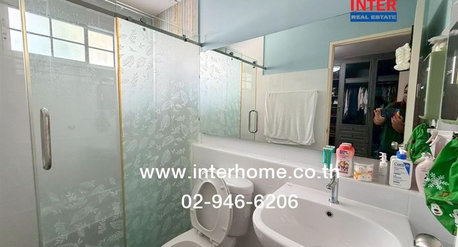 For sale 2 bedrooms townhouse in Lam Luk Ka, Pathum Thani