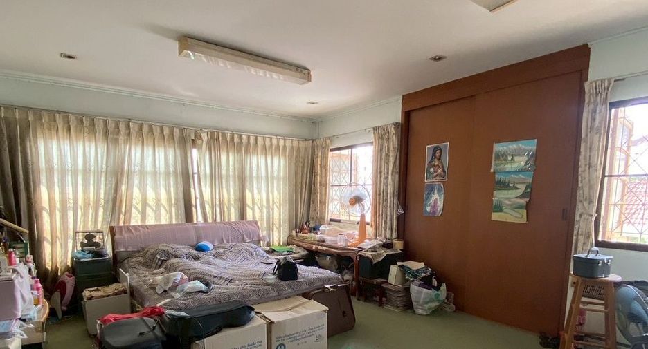 出售 4 卧室 独立屋 在 Chatuchak, 曼谷