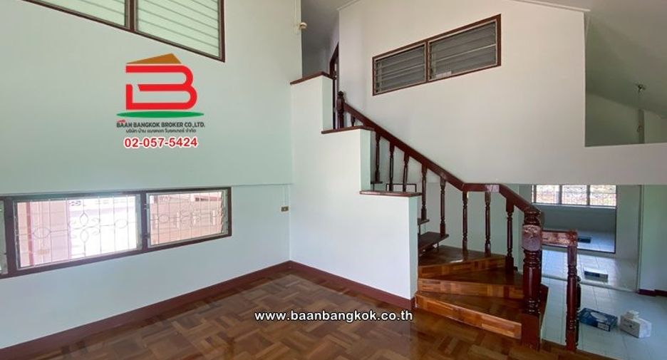 For rent 3 bedrooms house in Pak Kret, Nonthaburi
