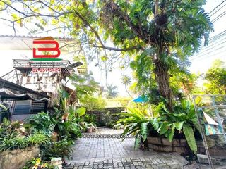 For sale land in Phra Khanong, Bangkok
