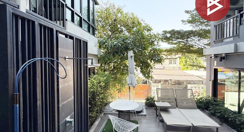 For sale 1 Beds condo in Mueang Samut Prakan, Samut Prakan