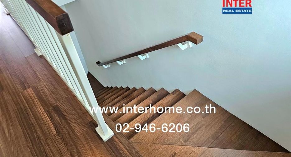 For sale 3 bedrooms townhouse in Lak Si, Bangkok