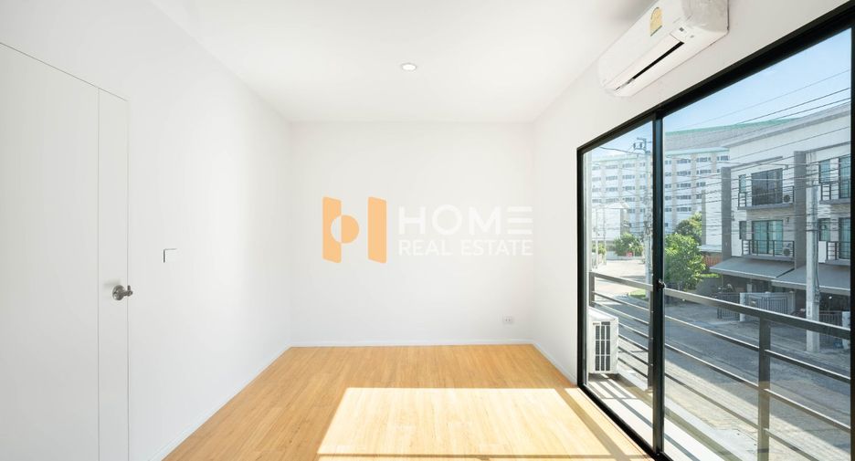 For sale 3 ベッドルーム townhouse in Bang Kruai, Nonthaburi
