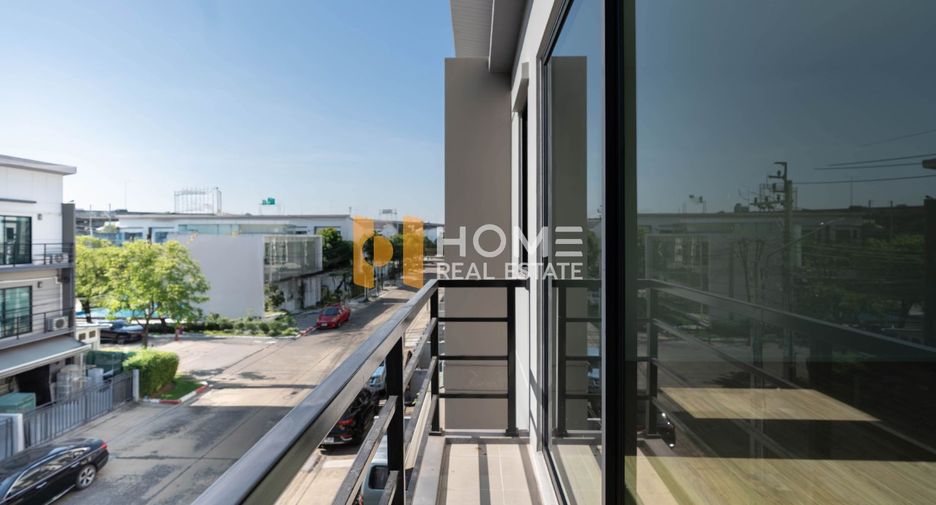 For sale 3 ベッドルーム townhouse in Bang Kruai, Nonthaburi