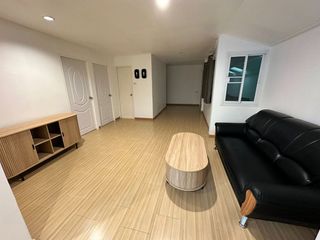 出租 3 卧室 独立屋 在 Bang Kapi, 曼谷