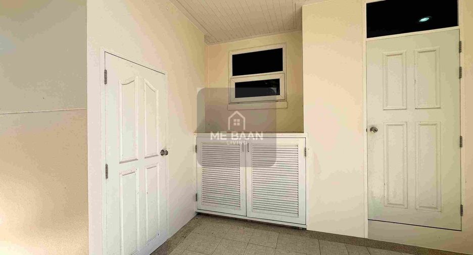 For sale 4 ベッドルーム house in East Pattaya, Pattaya