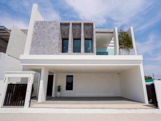 For sale 4 ベッドルーム house in Bang Lamung, Chonburi