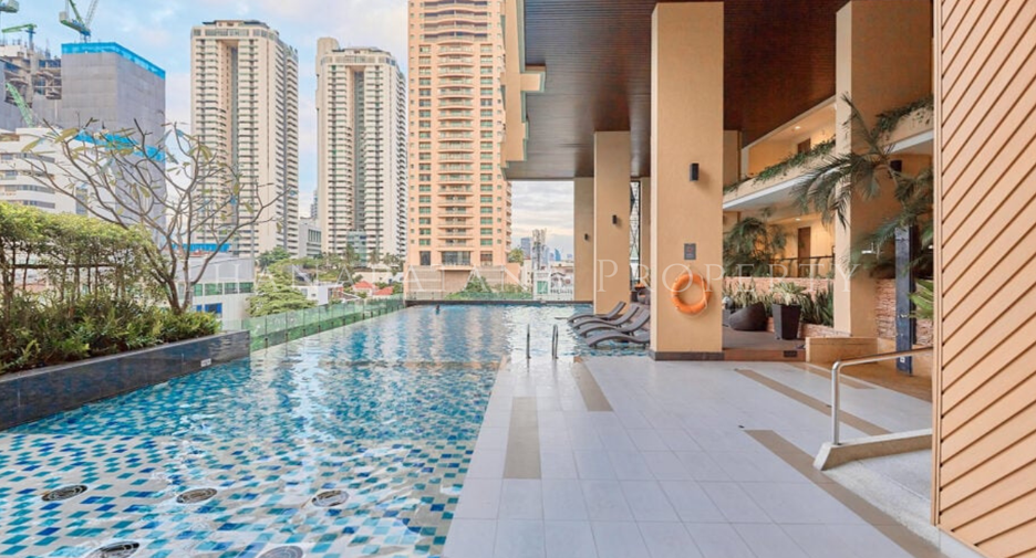 For sale 2 bedrooms condo in Sathon, Bangkok