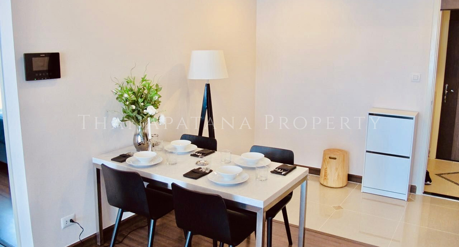 For sale 2 bedrooms condo in Sathon, Bangkok