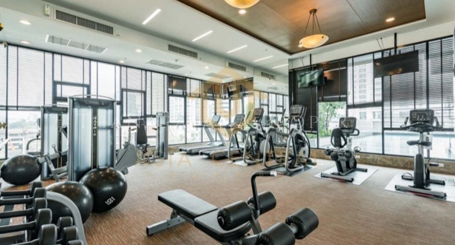 For sale 2 bedrooms condo in Sathon, Bangkok