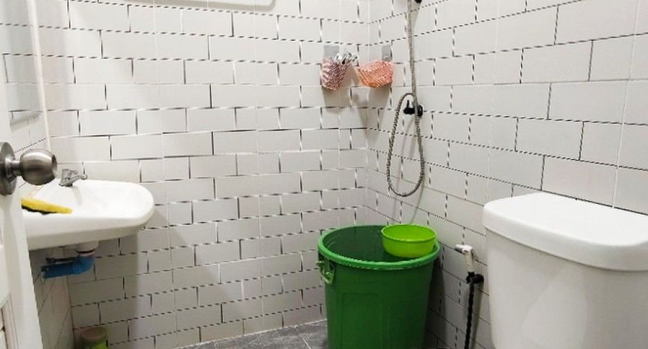 For sale 2 ベッドルーム townhouse in Ban Pong, Ratchaburi
