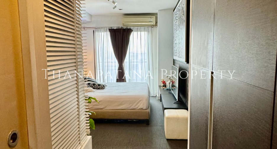 À vendre 1 chambre condo à Sathon, Bangkok