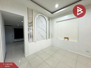 出售 4 卧室 商业空间 在 Bang Khae, 曼谷